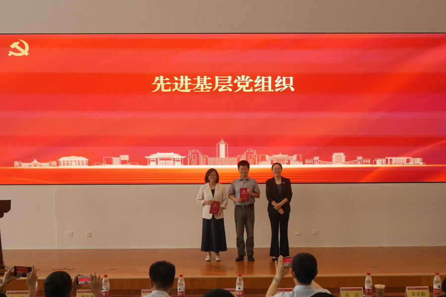 2-裁剪_副本.png